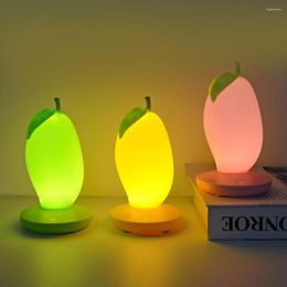 Veilleuses Creative Mango en forme de petite lumière USB chargeant la LED pour la lampe de fruit d'enfants