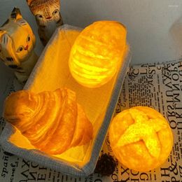 Nachtlichten Creatieve simulatie Croissant Bread Light Home Decoratie LED LAMP VOOR BAKKAMER CAKE Store Decor Lighting Cadeau