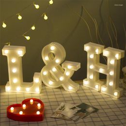 Lumières nocturnes lettres LED 26 alphabet anglais 0-9 numéro numérique Gold Light Home Mariage Birthday de Noël décorations
