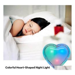 Veilleuses Lampe murale en forme de coeur Plugin Colorf Light avec capteur Matic Dusk à l'aube pour enfants et filles garçons chambre Drop Deliv Dhdnx