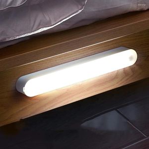 Veilleuses capteur de mouvement humain lumière LED sans fil cuisine maison chambre armoire armoire placard lampe couloir toilette