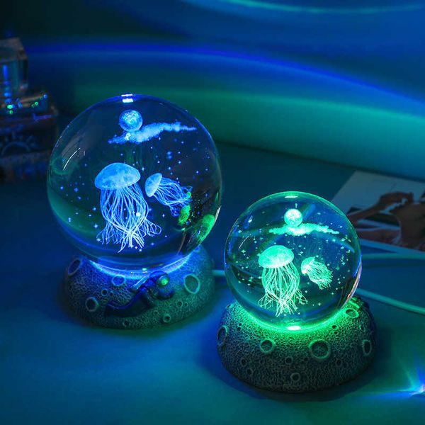 Veilleuses Led Boule De Cristal Veilleuses 6cm / 8cm Glowing Mer Méduse Astronaute USB Power Coloré Lune Lumière Enfant Cadeau Nuit Lampe Art Lampe P230331