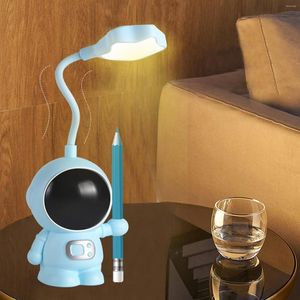 Nachtlichten LED LICHT POOTEN Slijper Cartoon Astronaut Gradiëntverlichting 2 Tersie Dimable USB -oplaad voor studenten Dormitory