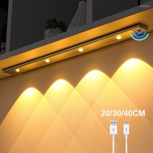 Luces nocturnas, luz LED ultrafina para debajo del armario, Sensor de movimiento PIR, USB inalámbrico para iluminación de armario de cocina, lámpara magnética