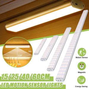 Nachtverlichting LED-bewegingssensor licht oplaadbare bedlamp magnetische adsorptie draadloos voor keukenkastje garderobe