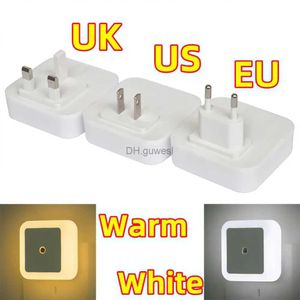 Luces nocturnas LED Night Light Mini Sensor de luz Control 110-240V EU US UK Lámpara de luz de noche para niños Iluminación de sala de estar YQ240207