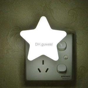 Nachtverlichting LED-nachtlampje Stervorm Afstandsbediening Socket Lamp Decor Bedlampjes Kinderen Kinderen Baby Slaap Nachtverlichting YQ240207