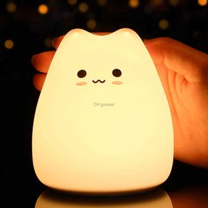 Nachtlichten mini kawaii populaire kat baby nachtlamp 7-kleuren pat touch kleur veranderende oogbescherming bed nachtlicht kinderen yq240207