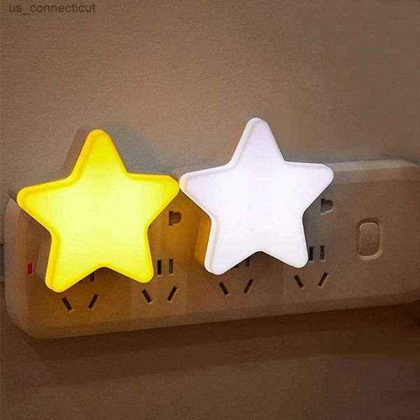 Luces nocturnas Mini LED Luz nocturna Forma de estrella Control remoto Lámparas de pared de ahorro de energía para decoración de dormitorio Lámpara de enchufe para dormir para bebé R231110