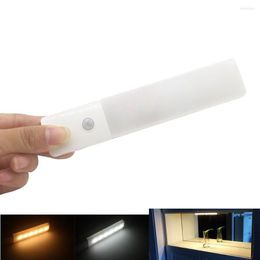 Veilleuses détecteur de mouvement LED lumière 6 LED USB charge lampe sans fil sous armoire cuisine armoire éclairage d'urgence escaliers