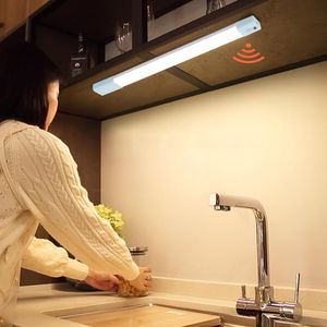 Nachtlichten Bewegingssensor LED Licht Oplaadbaar onder Cabinet Lamp voor lade Keukenhanden Garderobe Closetnight