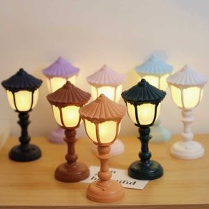 Nachtlichten Retro LED Desk Lamp Mini Street Lights Batterij aangedreven tafellamp LED Nachtlichten Desktop ornament Miniaturen Kleine lampen P230325