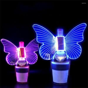 Luces nocturnas RGB cambiables LED estroboscópico botella de vino Topper luz de ala de mariposa brillante barra de fiesta barra intermitente