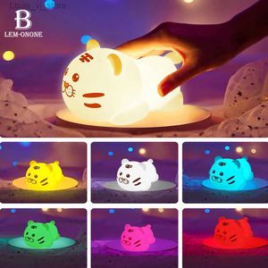 Luces nocturnas Lámpara de tigre de silicona LED Patting NightLight con carga USB remota Luz de atmósfera de dibujos animados para niños Regalos de vacaciones para niños YQ231214