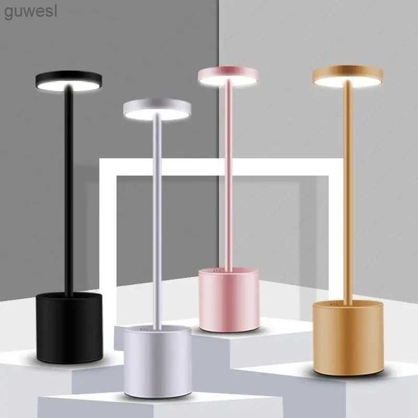 Luces nocturnas Lámpara de mesa táctil Lámpara de noche en el dormitorio Lámpara de noche americana moderna y sencilla Lámpara de mesa con atenuación recargable y alimentación de leche caliente YQ240112