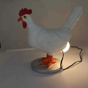 Nachtverlichting USB Kip Bureaulamp Oplaadbare Hars Kuiken Eieren leggen Standbeeld Lamp Grappige kunst ambachten Vakantiecadeaus voor woonkamer YQ231204