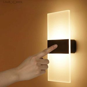 Nachtverlichting USB Oplaadbare Touch Dimmen Wandlamp Bewegingssensor Thuis Wandlampen Slaapkamer Nachtkastje Verlichting Modern Scandinavisch Nachtlampje YQ231214