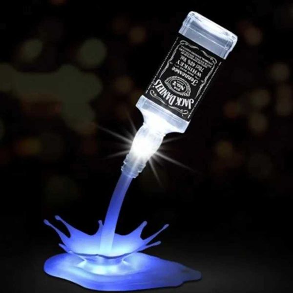 Veilleuses Vin Verser Bouteille Inversé USB Tactile 3D LED Veilleuse Nouveauté Creative Bar Fête LED Restaurant Décoration De Noël Mariage Q231114