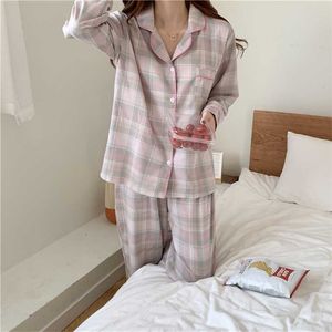 Ropa de dormir Suave a cuadros Traje de dos piezas Ropa de casa de algodón Suave Casual Moda suelta Conjunto de pijamas de manga larga 210525