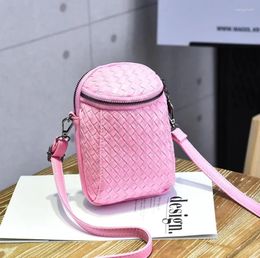 Sacs à bandoulins Sac de téléphone portable Femme 2024 Mini One Fashion Messenger Hanging Neck Zero Portefeuille