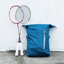 Negentiggo 90Fun lichtgewicht rugzak opvouwbare tassen sport reizen waterdichte casual dagzaad voor vrouwen mannen 20L blauw / zwart