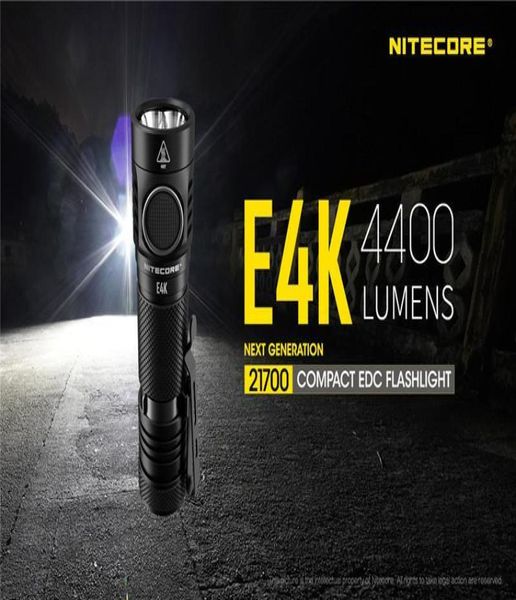 Nitecore E4K 4400 Lumens Torche LED de lampe de poche compacte avec une batterie rechargeable de 5000mAh pour la recherche de camping en plein air3570074