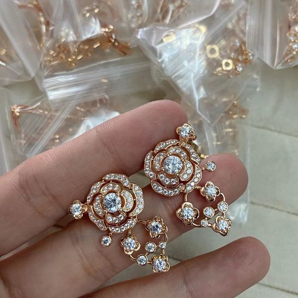 No.5 Pendientes de collar Nuevo en Luxury Camellia sinensis Collar de la cadena de joyería Fina para la mujer K Gold Heart Designer Fashion con caja de embalaje