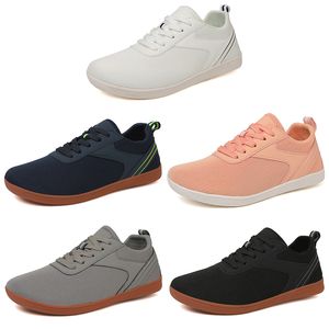 Pas de chaussures de marque Hommes décontractés 2024 femmes blanc rose noir bleu hommes sports de baskets respirantes 95 62 S