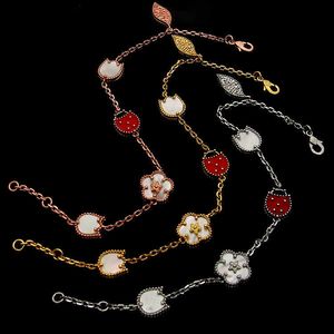 Nobele en elegante armband Populaire cadeauleuze Rode sieraden Nieuwe Bloem Ladybug armband met originele Vancley