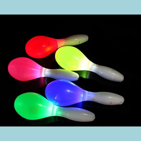 Noise Maker Light Up Maracas Party LED Glowing Shaker Shakers Flash Colors Toys Christmas Pâques Halloween Concert Club Club atmosphère Dhzkh