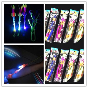 Nieuwigheid Verlichting LED-licht Flash Flying Elastische Powered Pijl Sling Schiet op Helikopter Umbrella Kids Toy