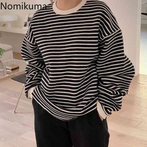 Nomikuma Causal Noir Blanc Rayé Sweat Causal À Manches Longues O-cou Femmes Pull Nouveau Polaire Pull Hoodies 6E054 210427