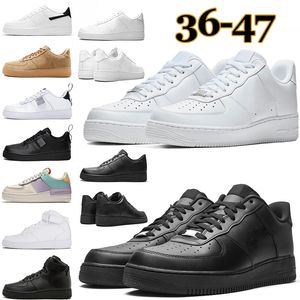 Chaussures de course pour hommes Femmes classiques triples blancs noirs pour hommes