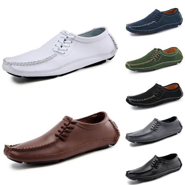 Zapatos de guisantes perezosos suaves para hombres que no son de marca, zapatillas informales hechas a mano de cuero con pedal para exteriores a la moda en blanco, negro, gris y marrón