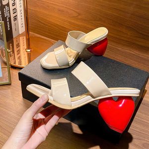 Niet-merk unieke trendy vreemde HBP zomer sandalen met vierkante neus schoenen hart luxe hakken voor dames