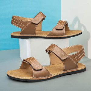 Niet-slip veterzomers sandalen strand mannen schoenen heren mode lederen hoge top veelzijdige Roman 5's