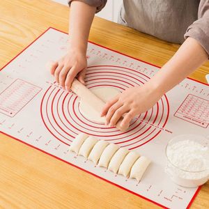 Planches à pâtisserie en silicone antidérapantes 40x60cm Tapis de cuisson antiadhésif rouge noir avec mesure pour pâte à rouler