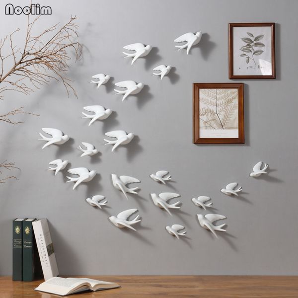 NOOLIM Europeo 3D Pájaros de cerámica Colgante de pared Murales de simulación Fondo de pared Muebles para el hogar Artesanía Decoración de pared creativa Y200106