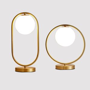 Nordic Art Deco gouden body tafellamp metalen basisplaat moderne minimalistische matglazen led bureaulamp voor studie/slaapkamer