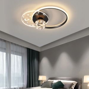 Couche nordique LED Plafonds Lights atmosphère Salon LED Plafond LAMP 2023 Nouveau allumage de maison de chambre principale simple