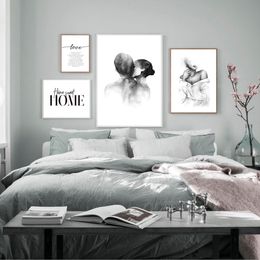 Noordse zwarte witte schouder kus handwall art canvas poster minimalistische print liefde quotes schilderen foto voor woonkamer decor