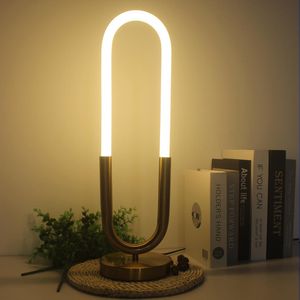 Noordse creatieve LED -tafellamp 360 ° Glow slaapkamer Bedkamer Studie Art Decoratie eenvoudige u vormlampen