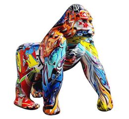 Objets créatifs nordiques accessoires de décoration de la maison Graffiti coloré Sculpture de gorille Statue animale artisanat créatif ornement Ret4064632