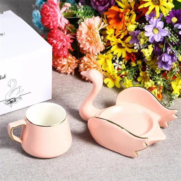 Juego de platillos de taza de café de cisne creativo nórdico con borde dorado, tazas y platillos de cerámica pequeños, lindos, blancos, negros y verdes, regalos encantadores 240328