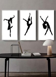 Nordic Dance Wall Art Ballet Dansend Meisje Schilderij Zwart Wit Minimalistische Ballet Dans Poster set van 34359242