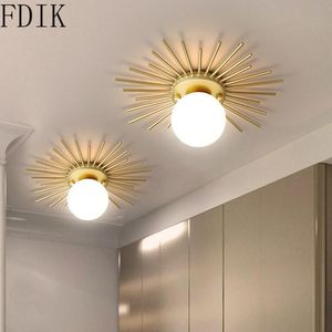 Luces de techo de Metal dorado nórdico, lámpara de cristal moderna con forma de sol para dormitorio, pasillo, interior, decoración Vintage, accesorio de iluminación, lámparas colgantes