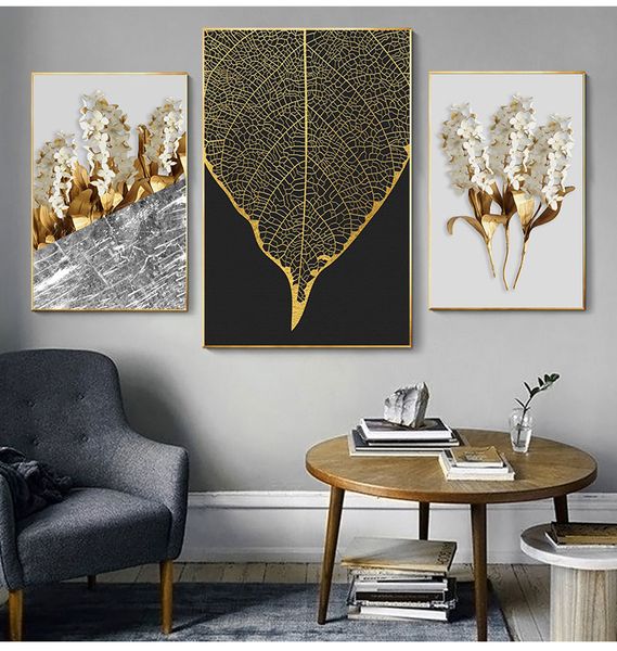 Nórdico Golden Abstract Flow Flower Arte de arte de la pared Pintura de plumas blancas negras Imagen de pared impresa para decoración de la sala de estar