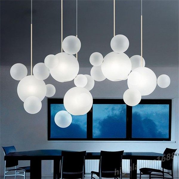 Lampe suspendue à boule de verre postmoderne, luminaire décoratif d'intérieur, idéal pour une salle à manger, un salon, un café ou un bar, design nordique, Led Hanglamp332t