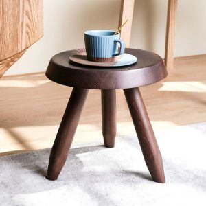 Noordse woonkamer meubels massief houten ronde krukje veranda schoen veranderen kruk zijkanttafel voetsteun stoel wabi-sabi retro stoel