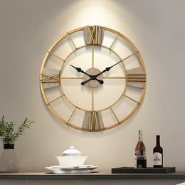 Nordic Metal Roman Numeral Wall Clocks Retro Iron Art Gold Large Hanging Ornament Woondecoratie Wandklok 40cm LJ201204